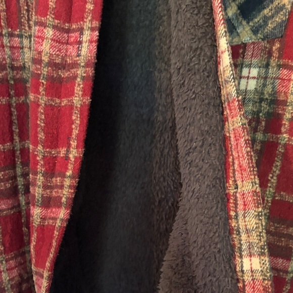 Natural Life Navy and Cranberry Cozy Fleece Lined Shacket L/XL - Picture 4 of 7